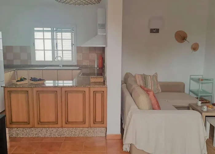 Mara's House, Oasis De Paz * Nazaret